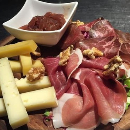 Salumi e Fontina DOP